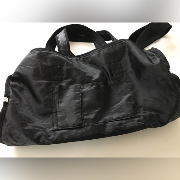 Faux leather duffel bag - Picture 5 of 6